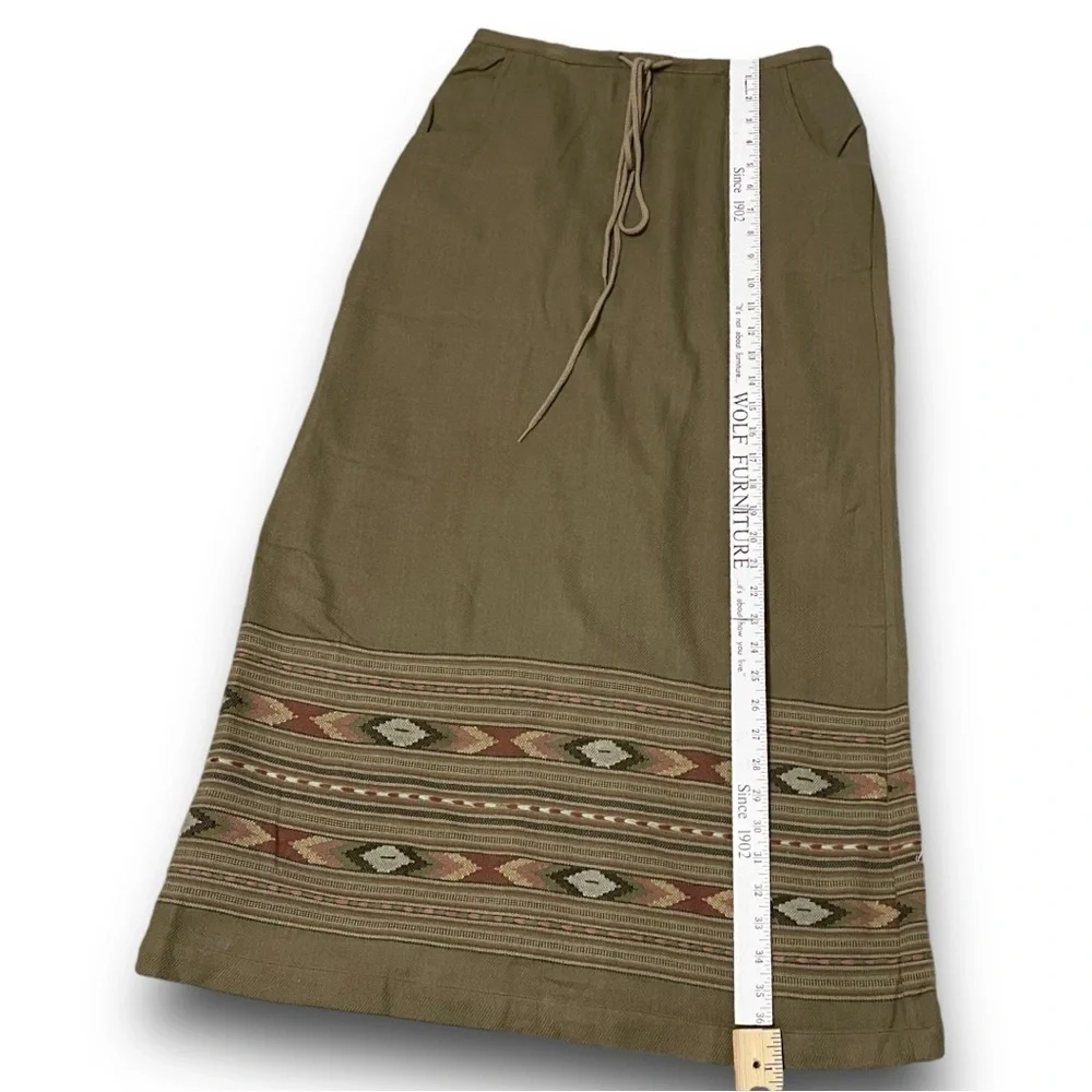 Woolrich NWT Skirt Size 12 Long Modest Style Pockets Tribal Aztec Print Brown